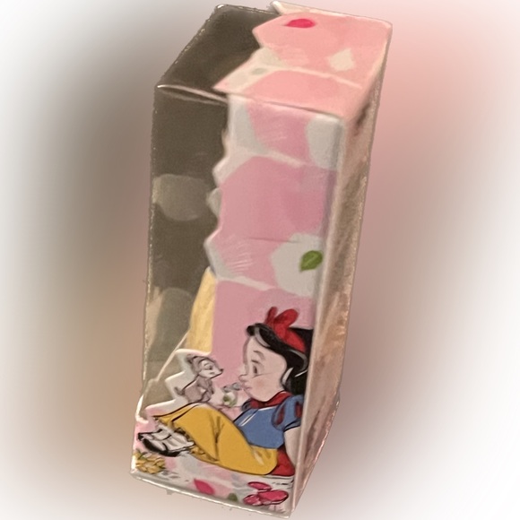 Snow White Mini Brands Miniature - Picture 3 of 4